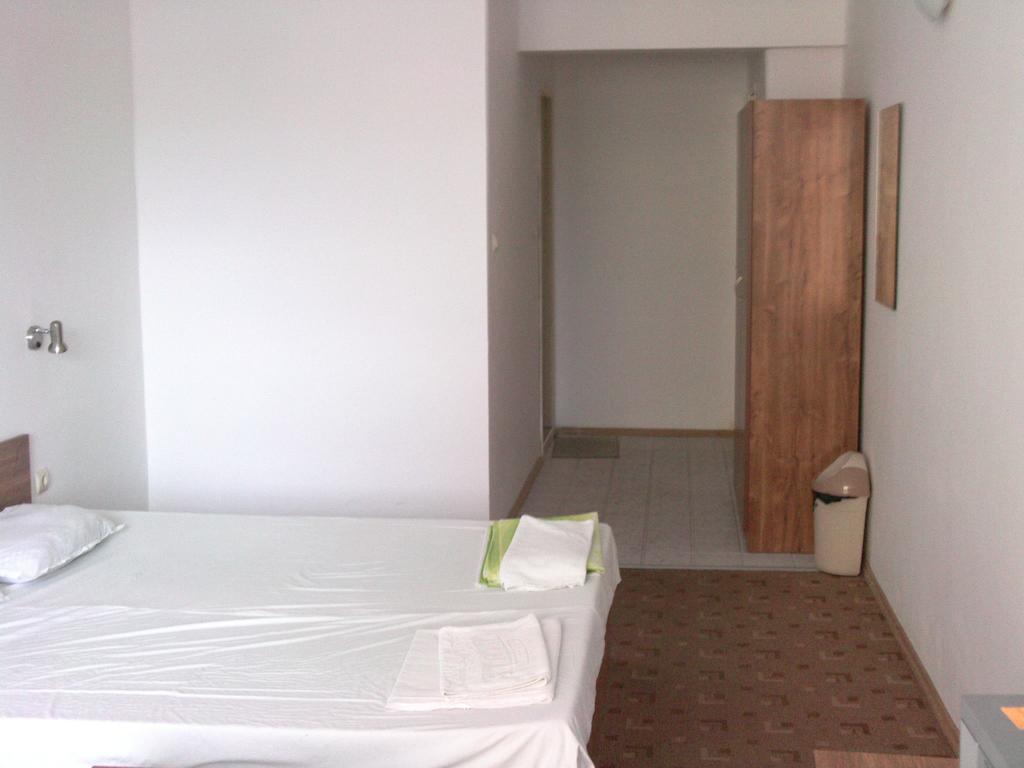 Hotel Neven Primorsko Extérieur photo